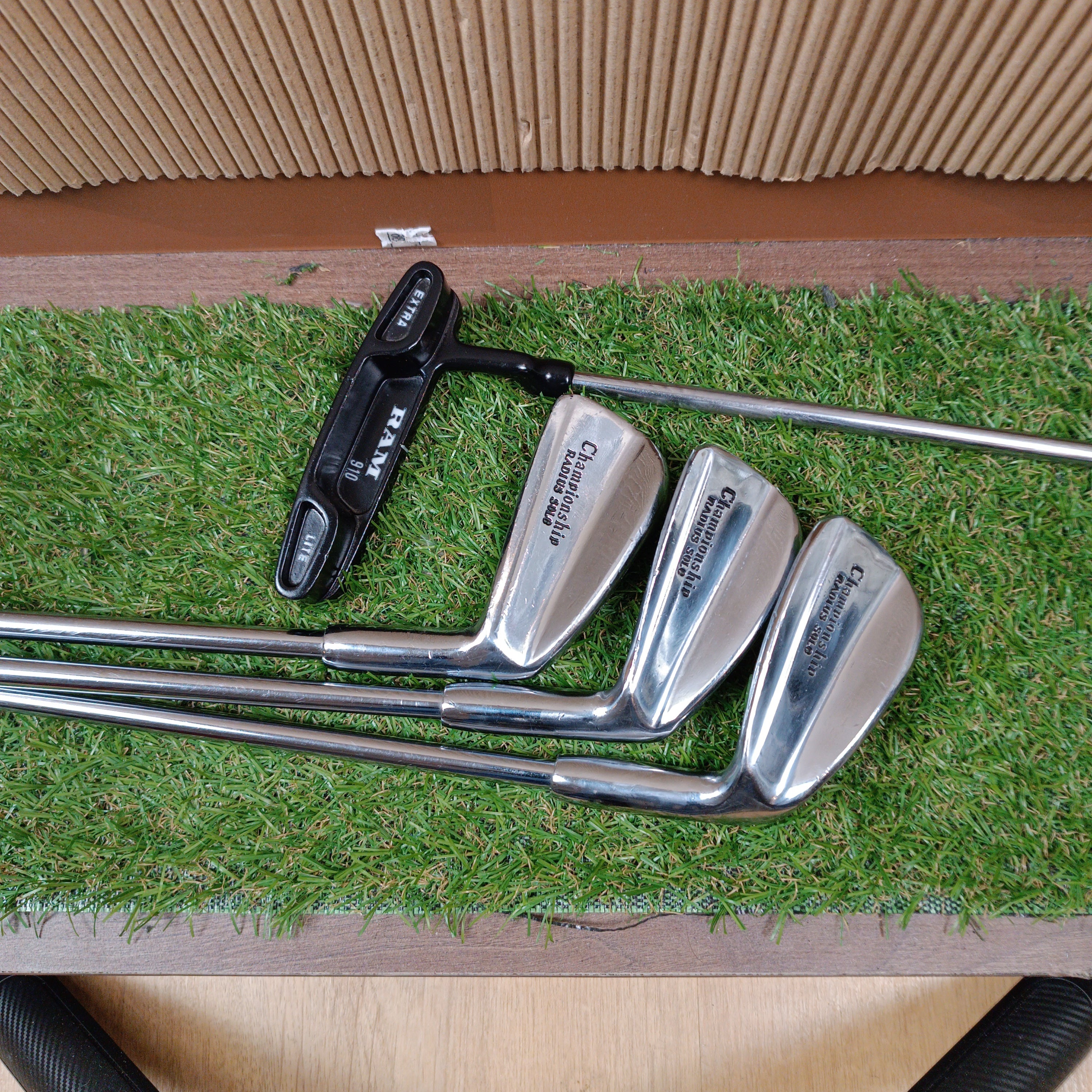 Juego Pitch & Putt • Mujer