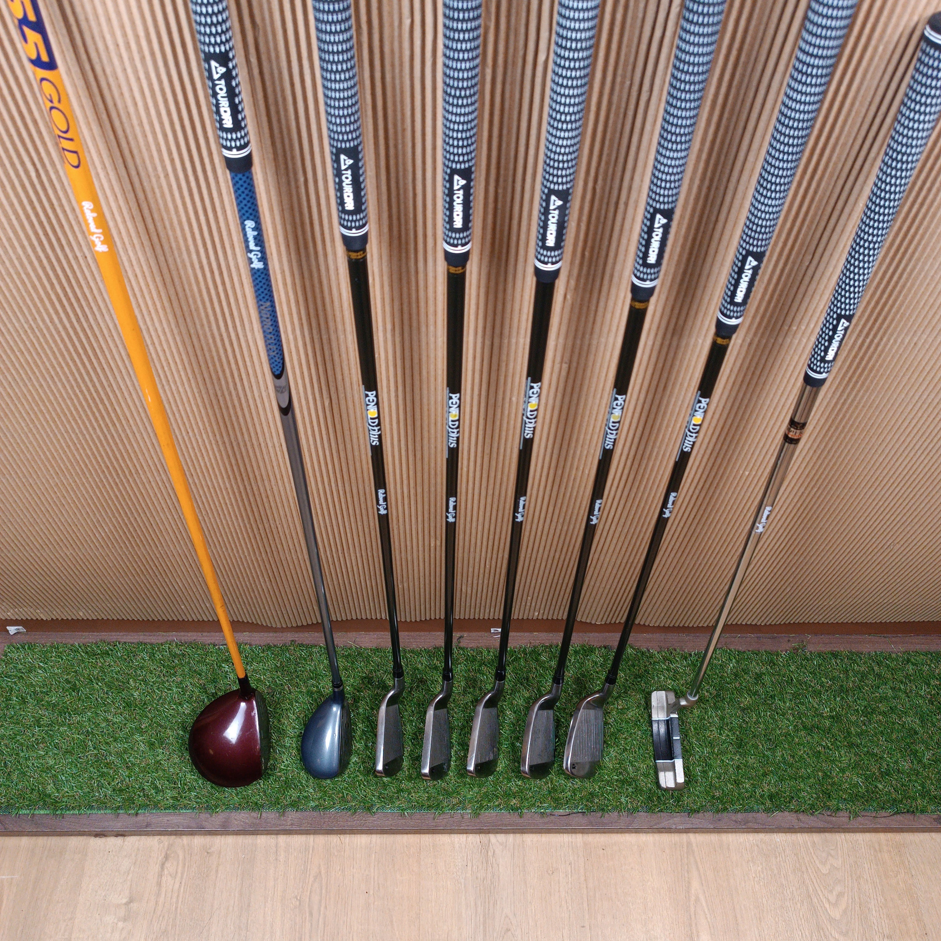 Medio juego • Snake Eyes + Wilson + Penfold