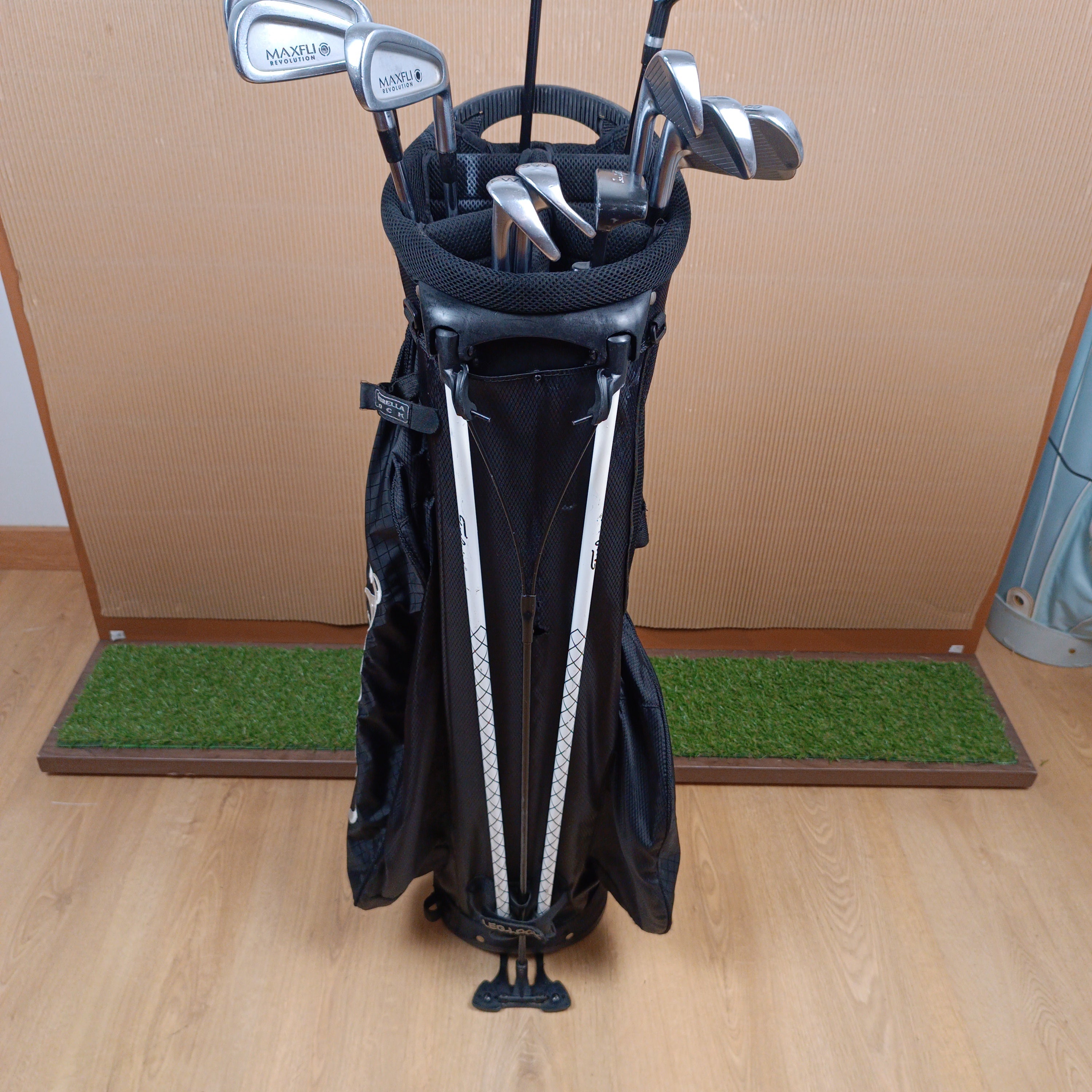 Juego • Wlson + Maxfli + Titleist