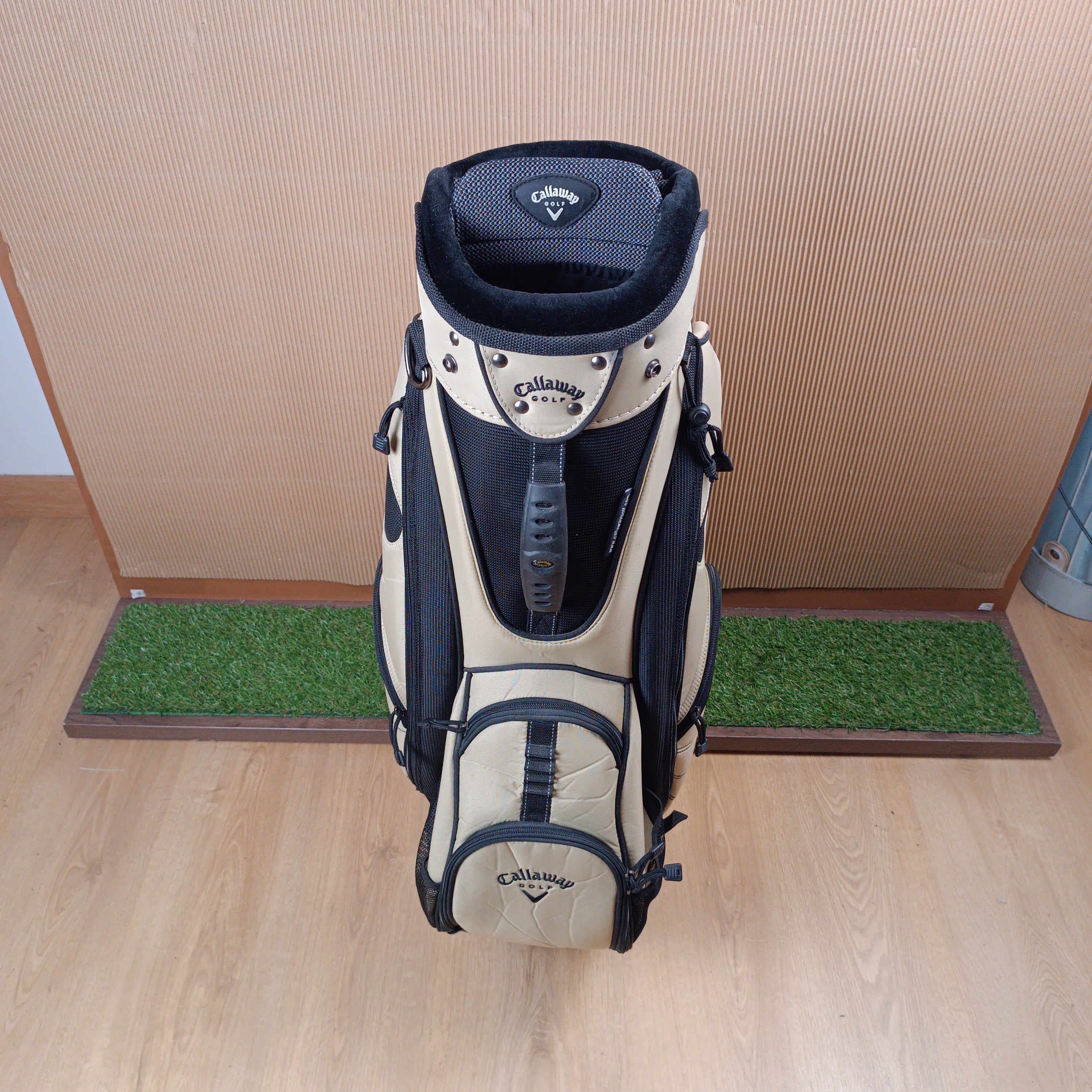 Callaway • Brown