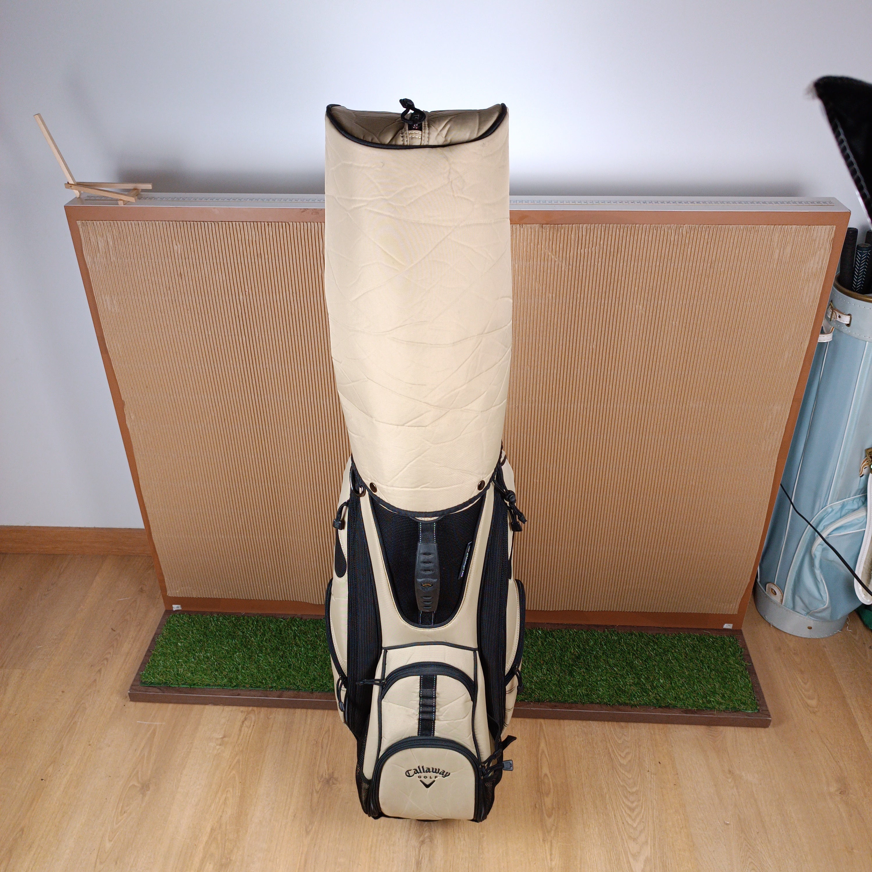Callaway • Brown