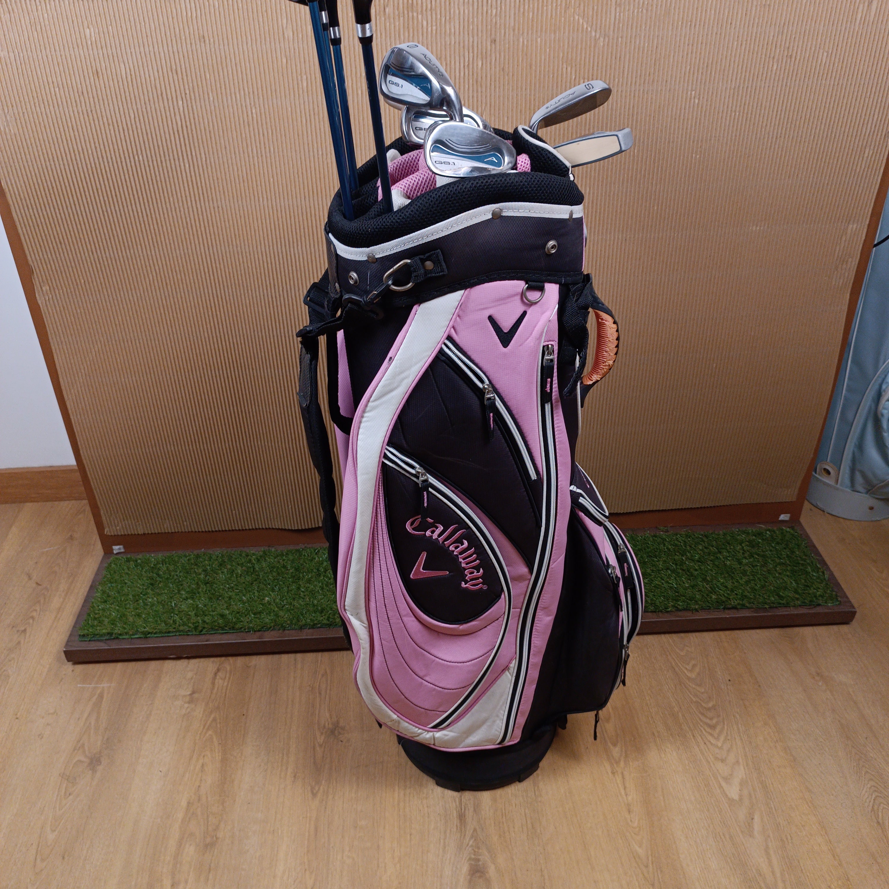 Juego completo de palos Aquity GS1 con bolsa Callaway