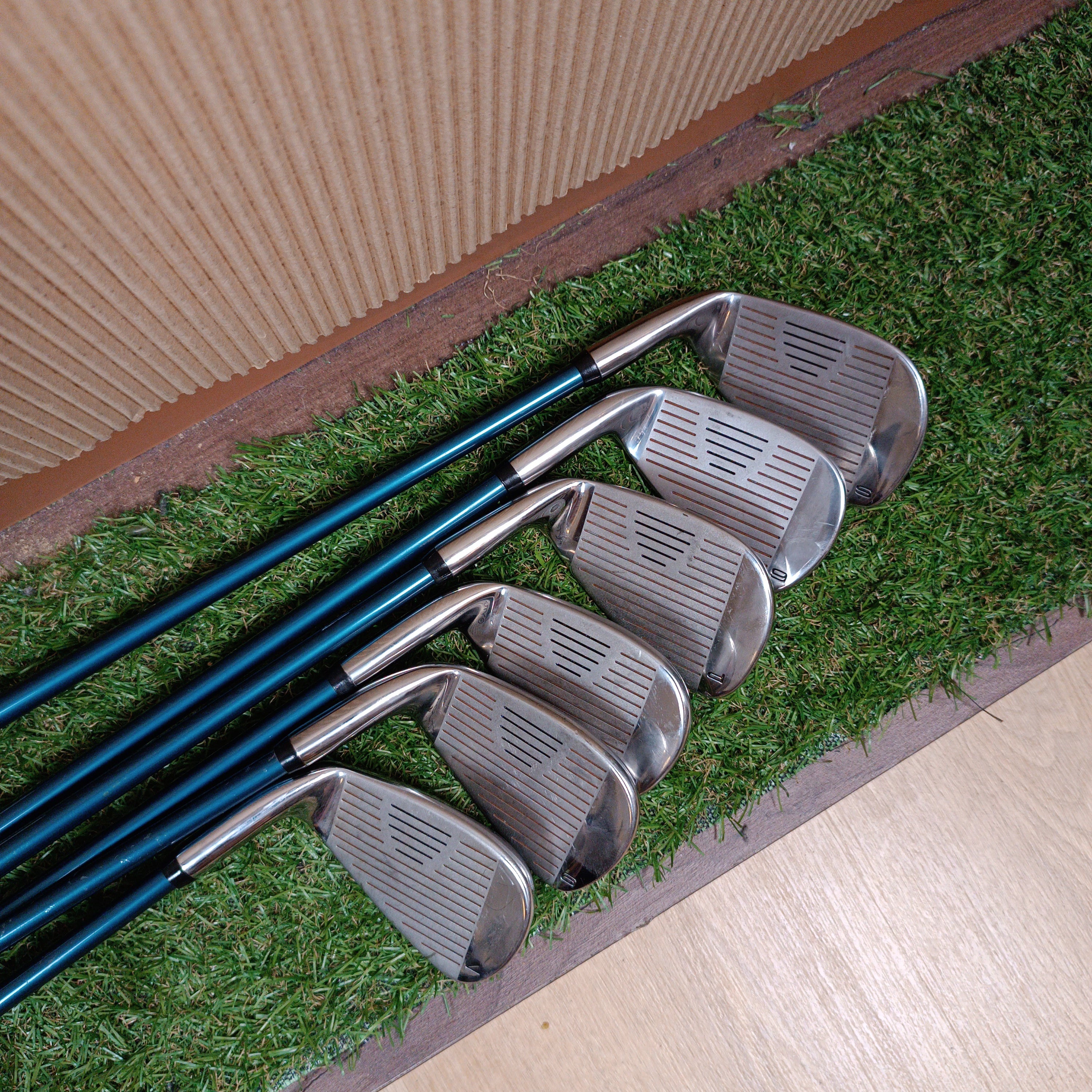 Juego completo de palos Aquity GS1 con bolsa Callaway