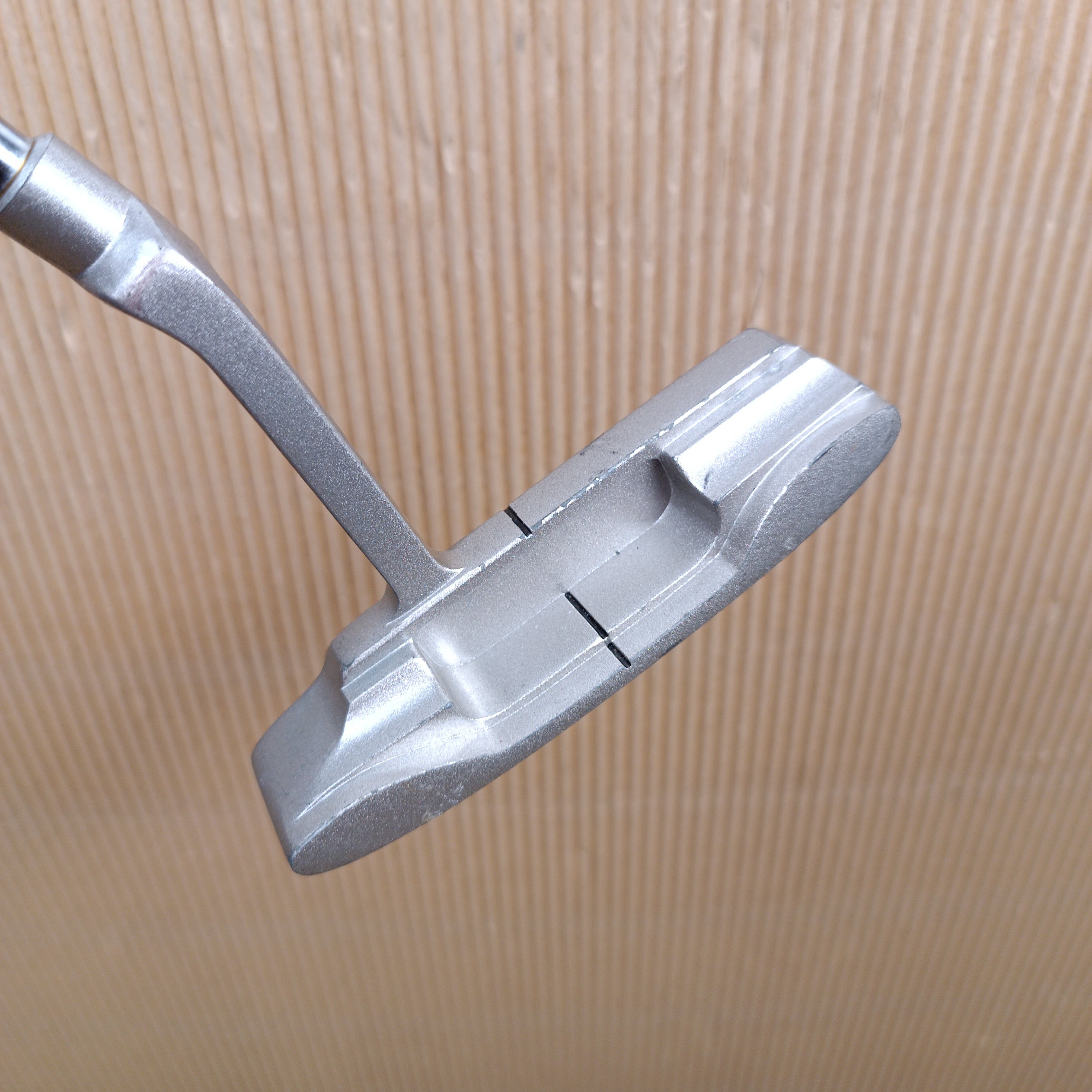 Putter Boomerang Blade