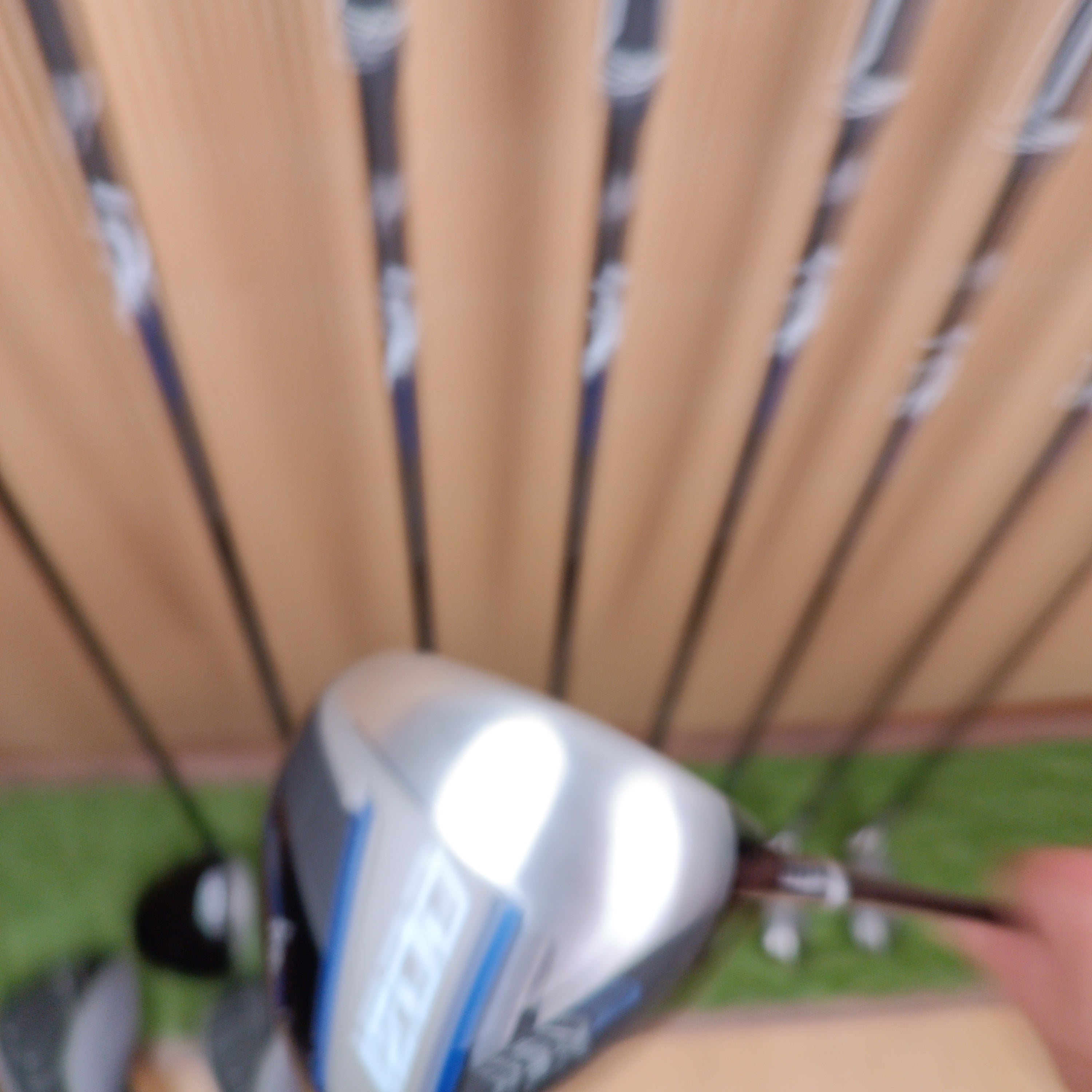 Juego de palos Wilson 1200 TPX con bolsa