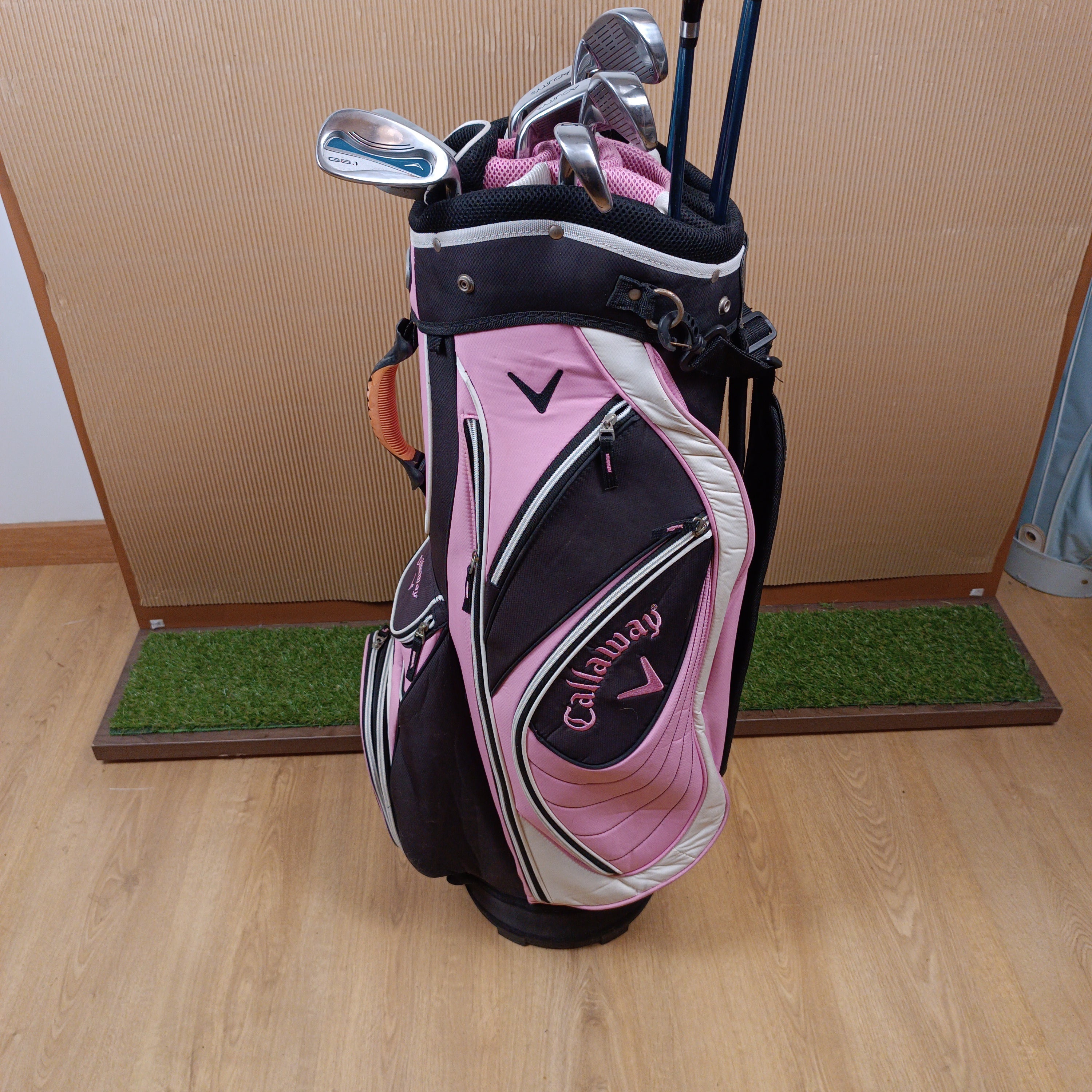 Juego completo de palos Aquity GS1 con bolsa Callaway